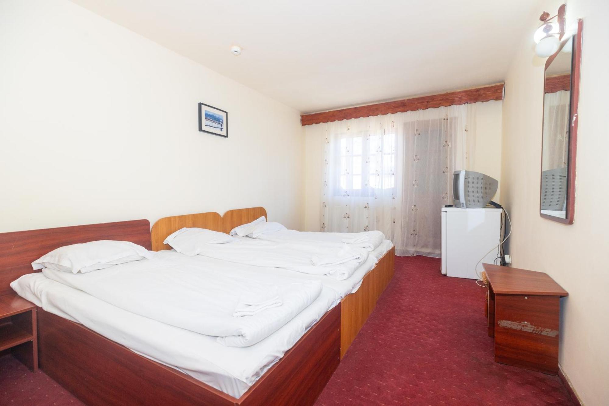 Cabana Girbova Predeal Exterior photo